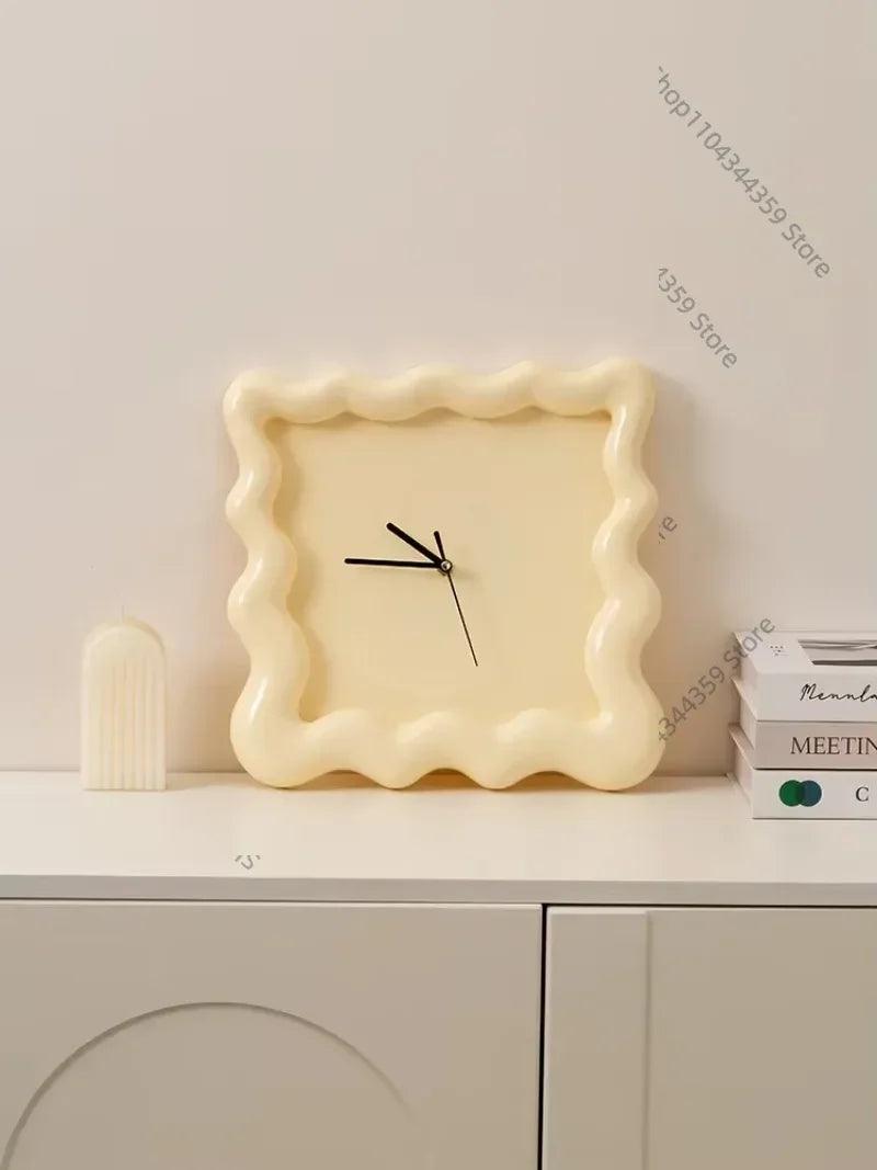 Cream Biscuit Clock _ cocobear