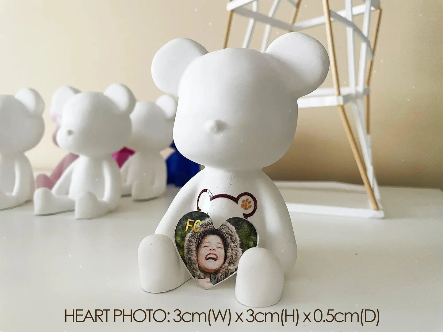USA Bear Figure in white, holding a customizable heart-shaped photo frame, ideal for personalized handmade home interior decor and meaningful craft gifts.