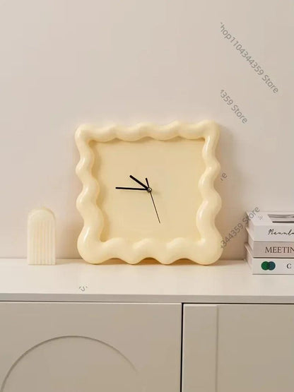 Cream Biscuit Clock _  cocobear