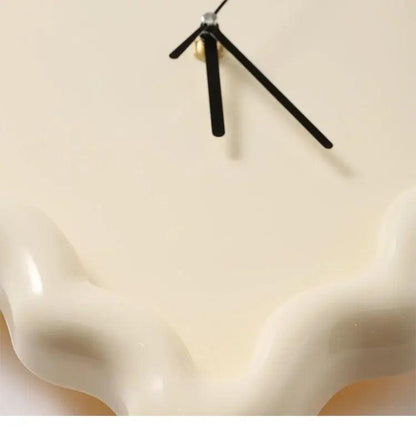 Cream Biscuit Clock _  cocobear