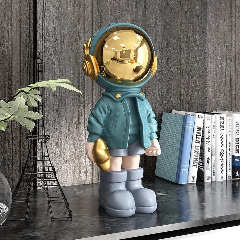 Stylish Astronaut Sculpture - cocobear